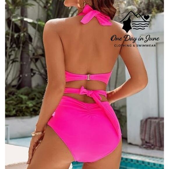 Blooming Jelly Halter Cross Front Wrap Ruched Bikini Swimsuit Size M - Picture 2 of 6